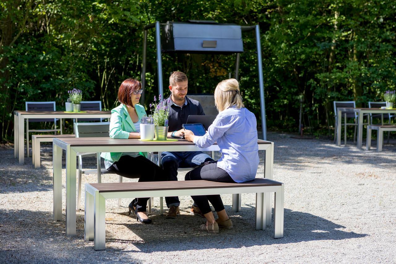 Leag Konferenzcenter Schulungs- Und Tagungshotel Im Spreewald Люббенау Экстерьер фото